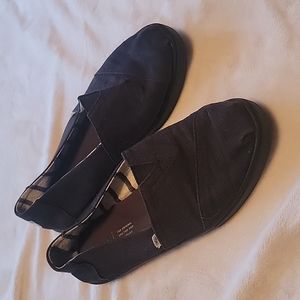 TOMS Black Shoes